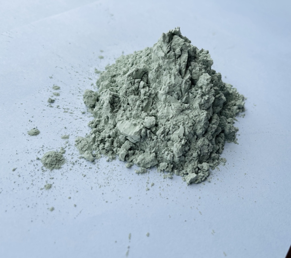 如何通過綠碳化硅微粉提高工件的表面質(zhì)量？
